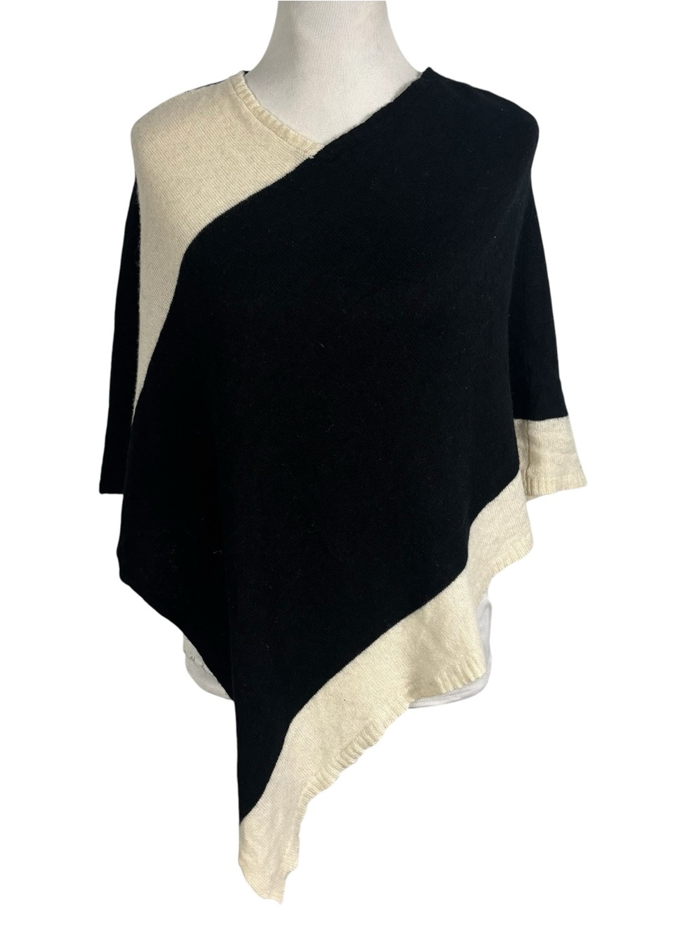 BERYLL 100% Cashmere Color Block Knit Poncho Sweater Black White One Size